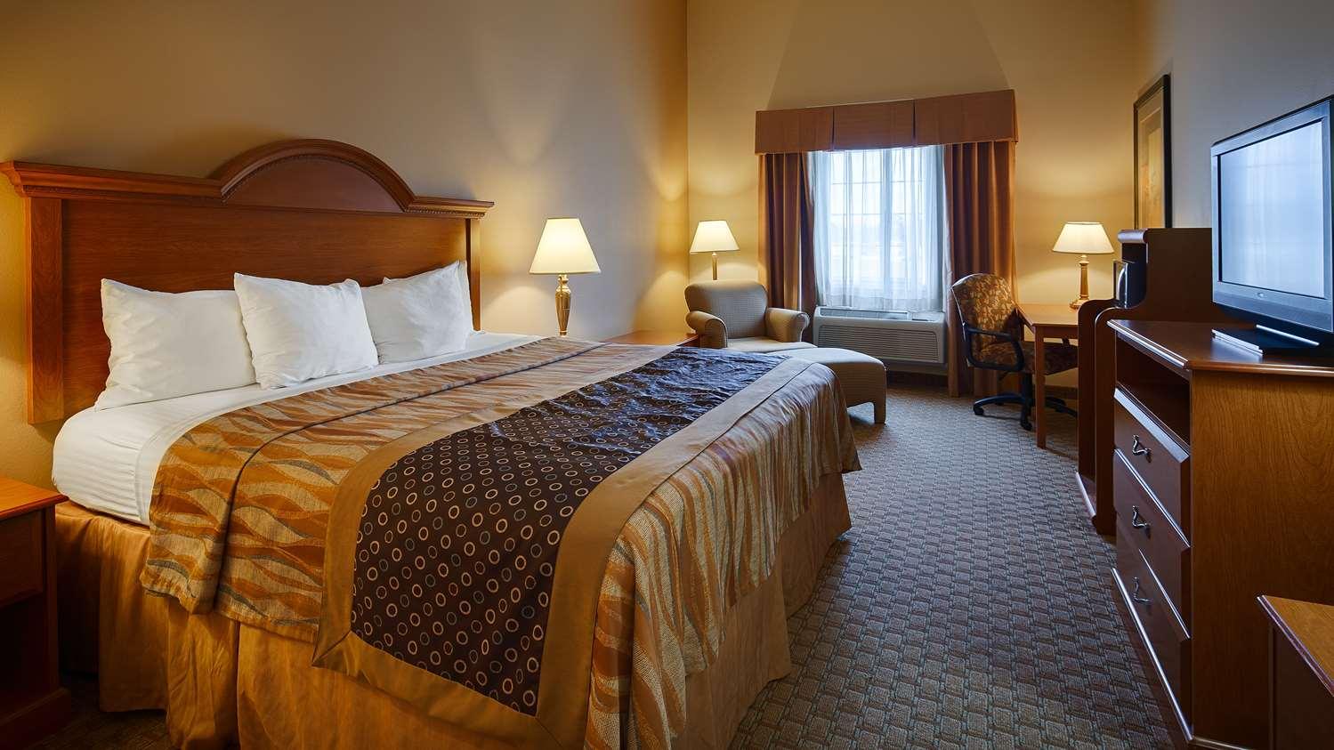 Best Western Plus New Caney Inn & Suites Bagian luar foto