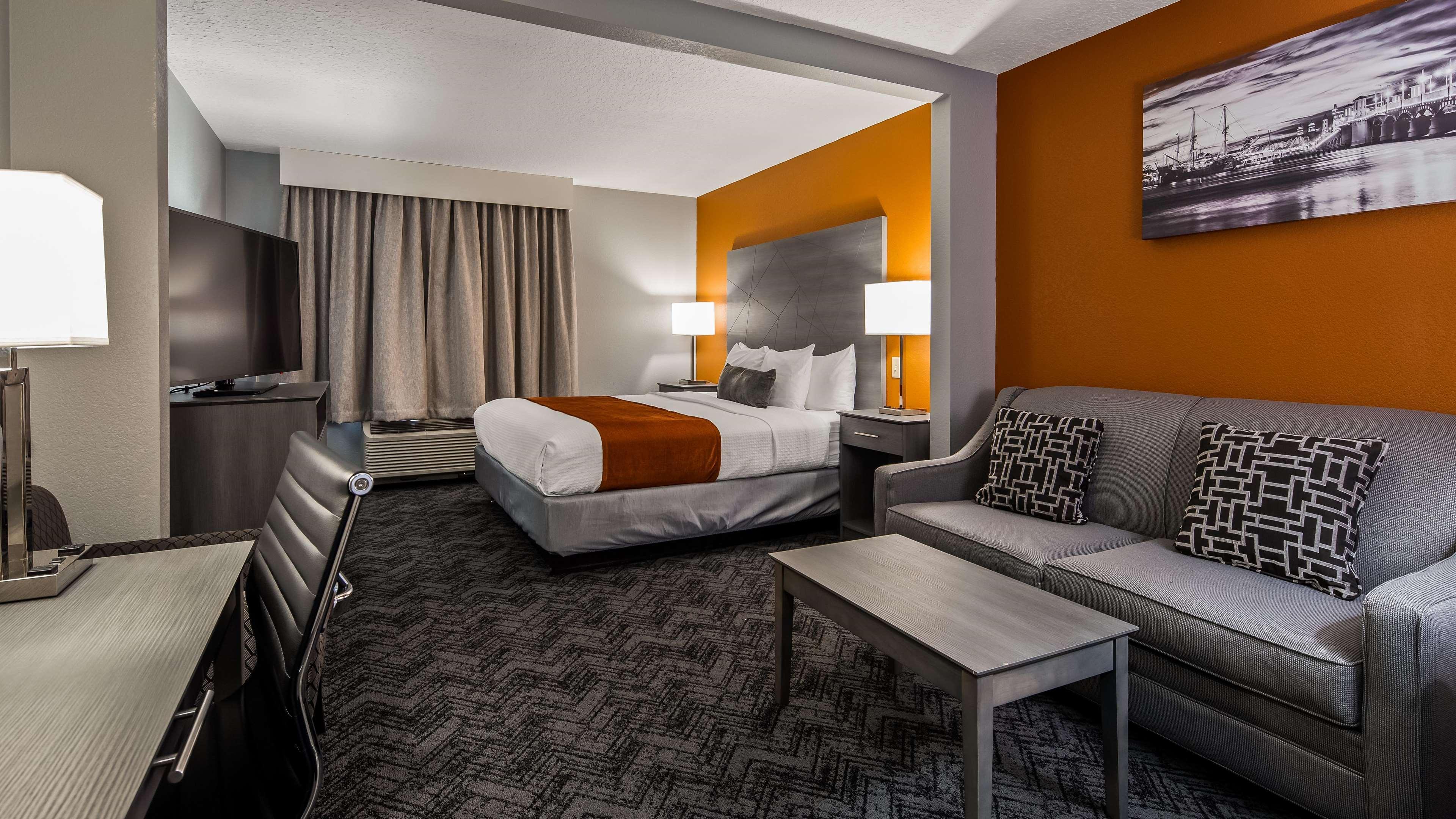 Best Western Plus New Caney Inn & Suites Bagian luar foto