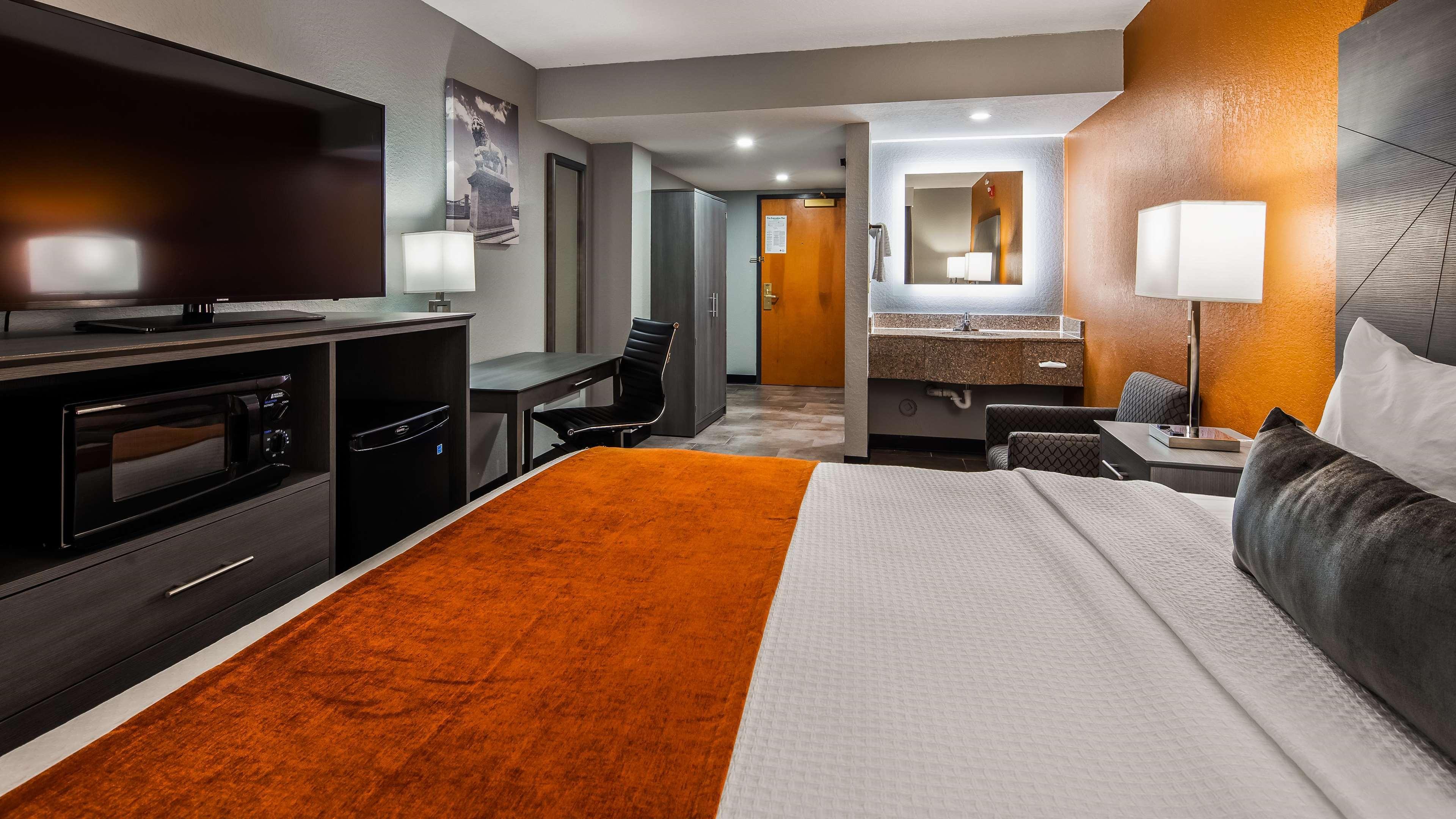 Best Western Plus New Caney Inn & Suites Bagian luar foto