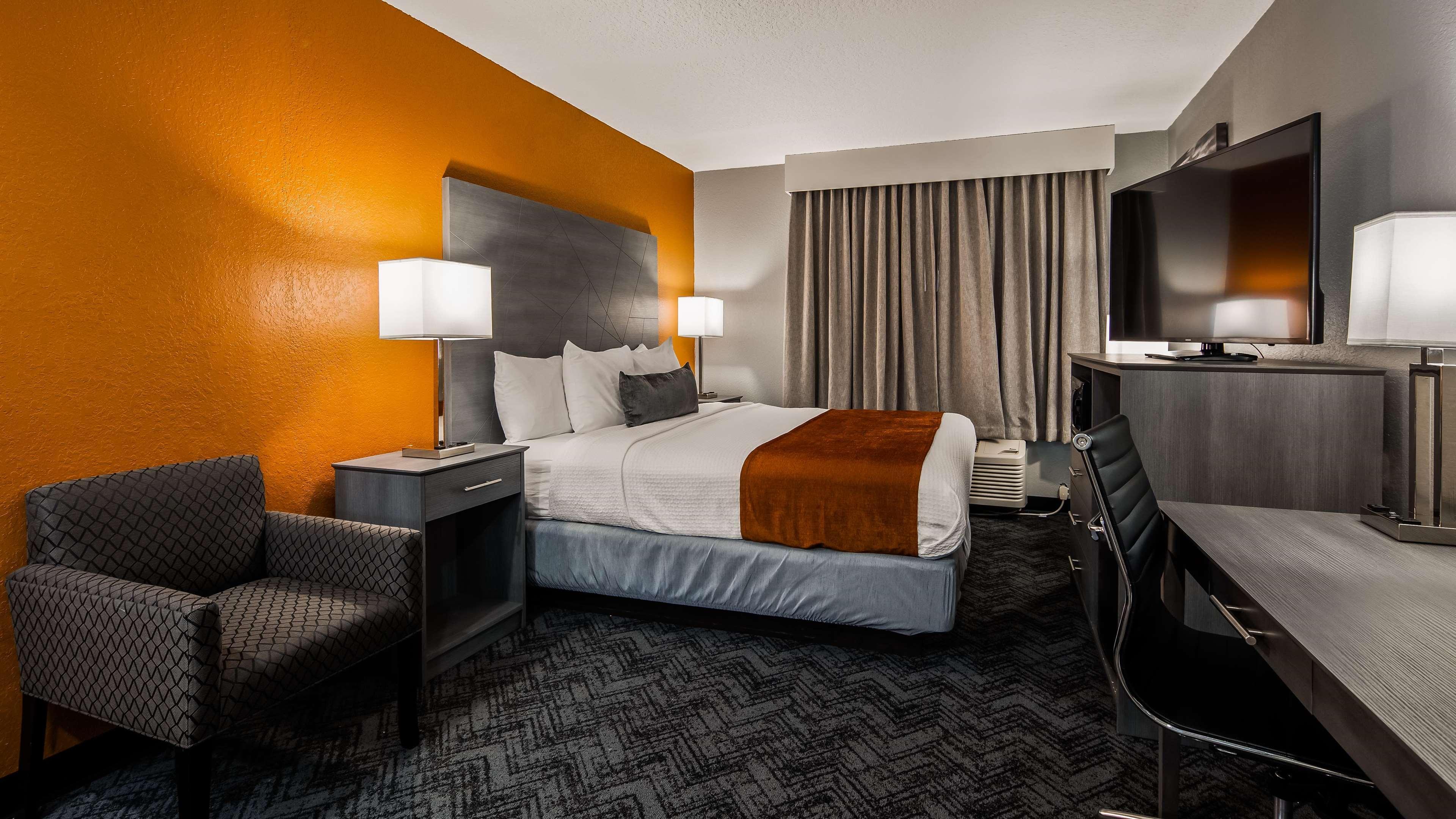 Best Western Plus New Caney Inn & Suites Bagian luar foto