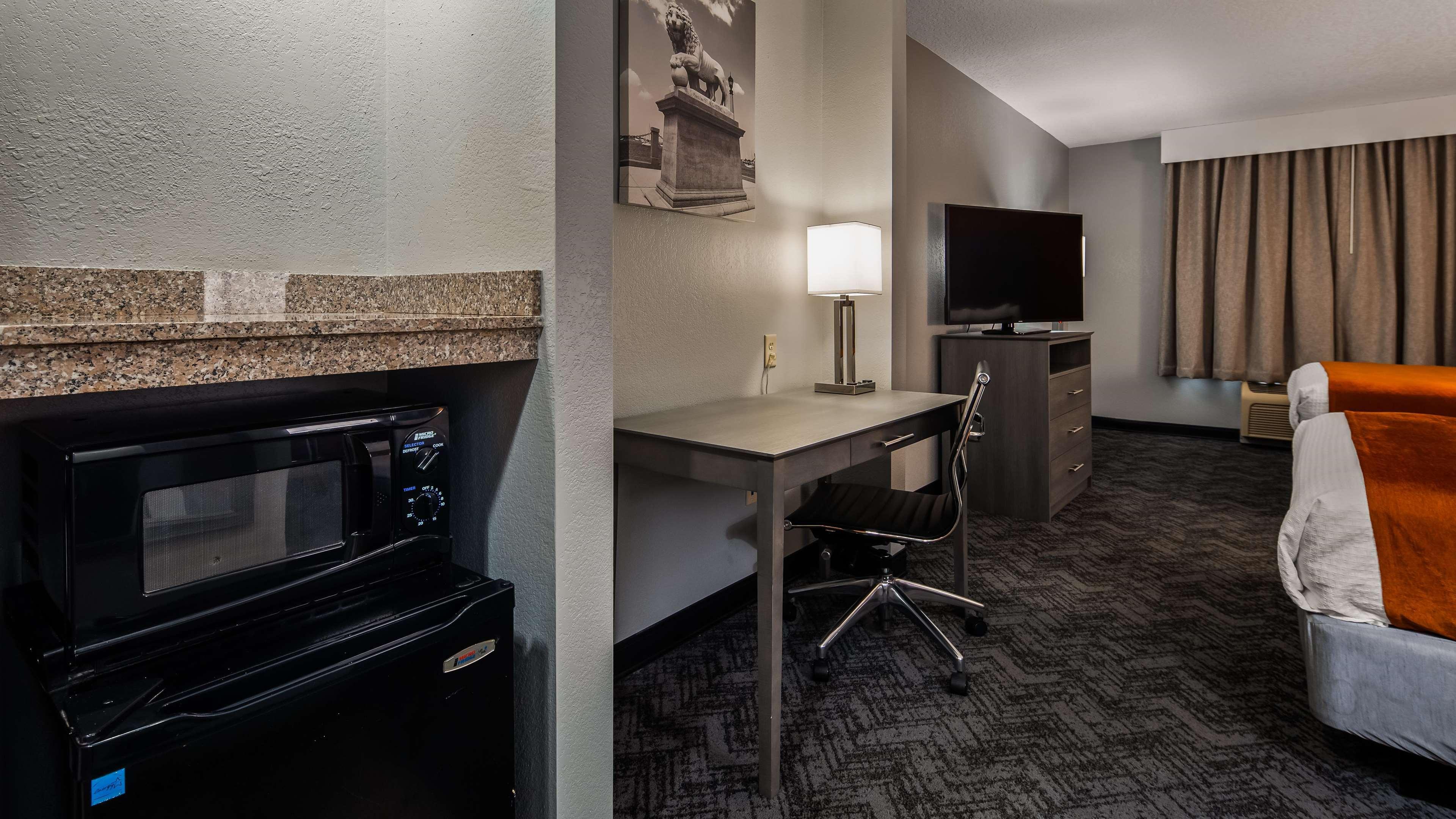 Best Western Plus New Caney Inn & Suites Bagian luar foto