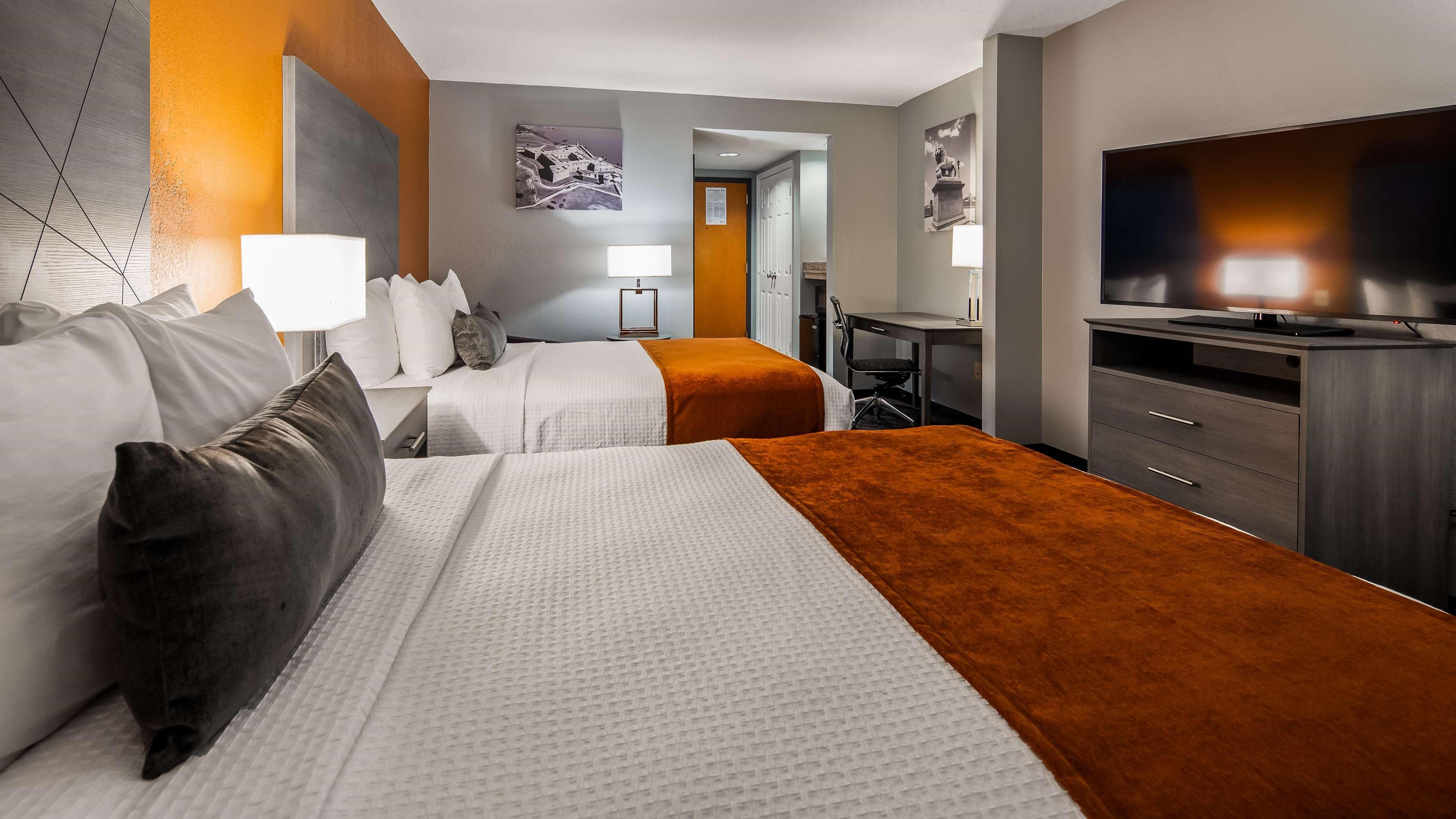 Best Western Plus New Caney Inn & Suites Bagian luar foto