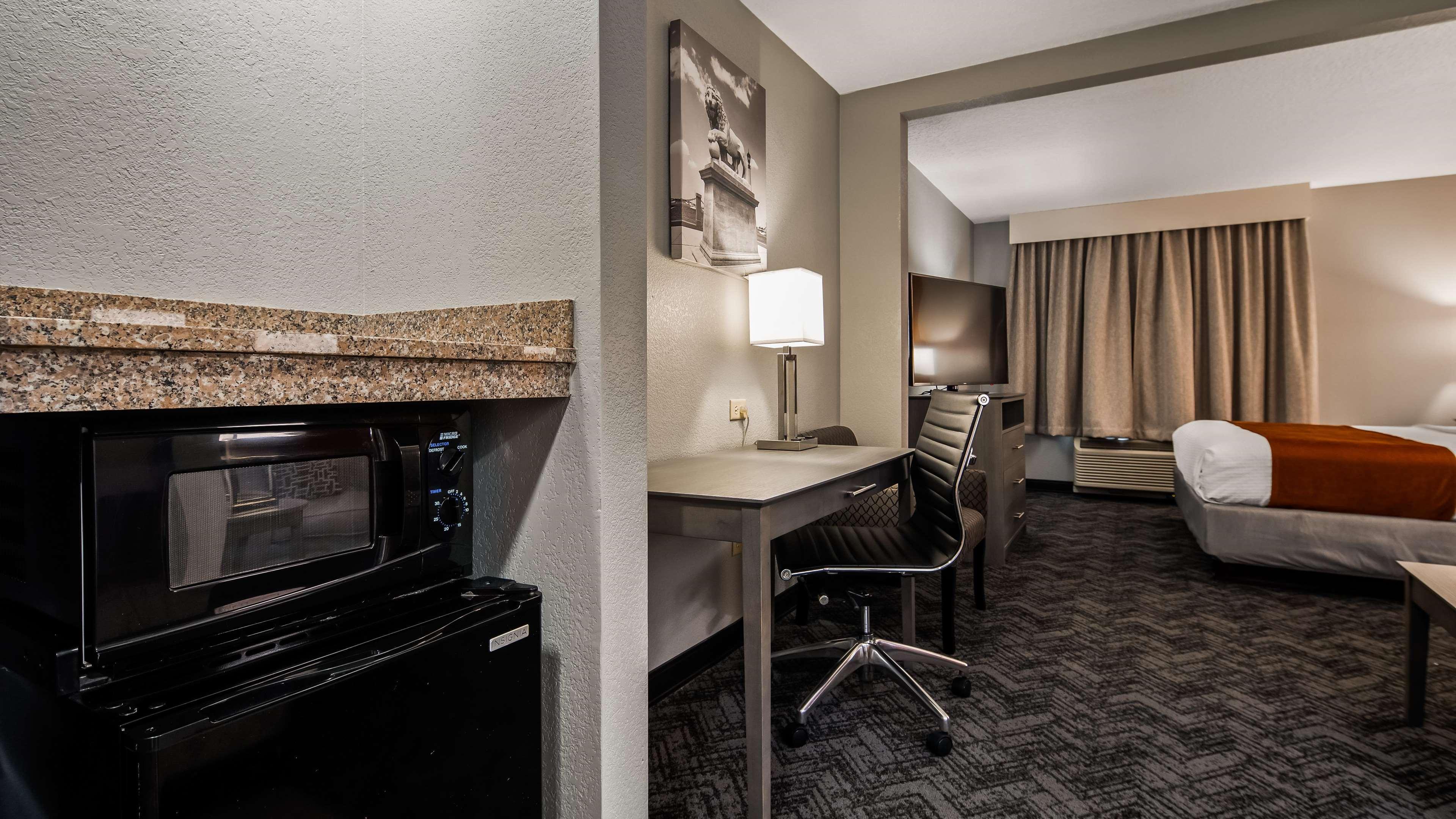 Best Western Plus New Caney Inn & Suites Bagian luar foto